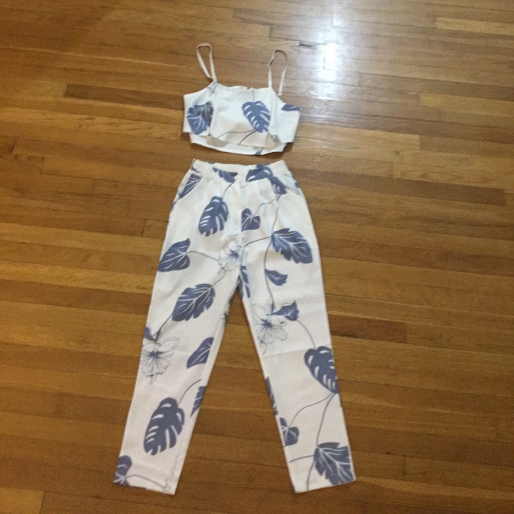 Two piece set